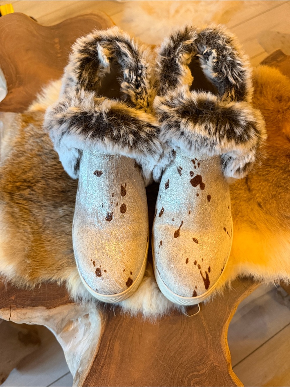 J/SLIDES Cream and Brown Speckled Faux-Fur Clog Slippers
